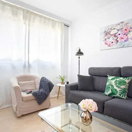 Araucaria Garden & Parking Apartment Malaga